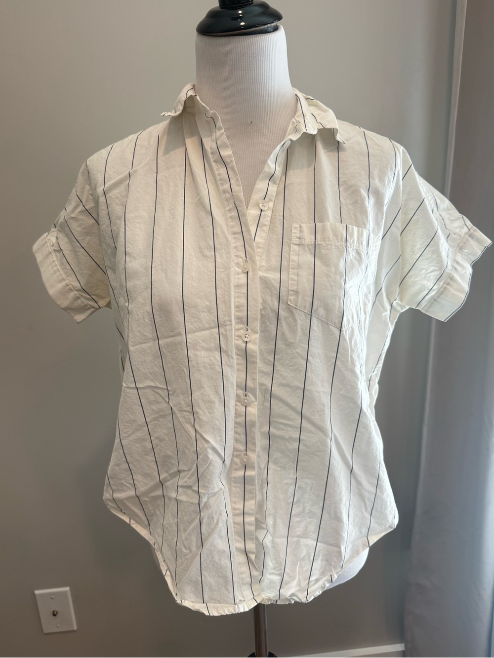 Madewell White Blue Pinstripe Button Front Short Sleeve Shirt XXS